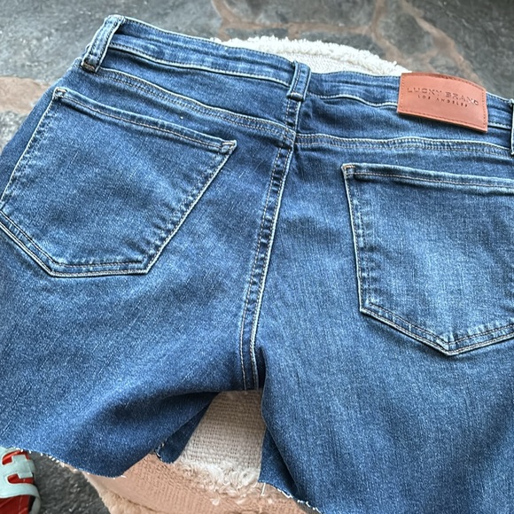 Brand new Lucky jeans cut off shorts size 29 - Picture 2 of 3
